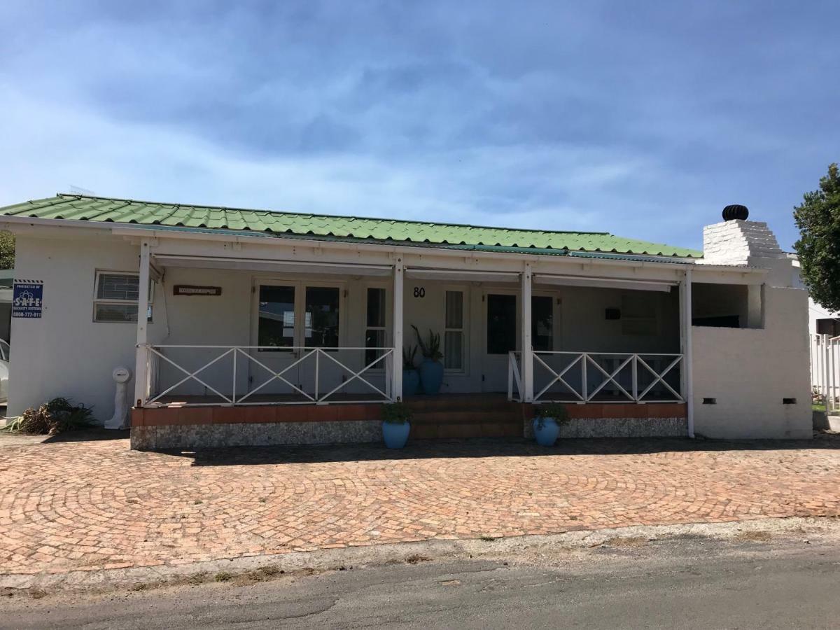 Apartamento Leisure By The Sea Kleinmond Exterior foto